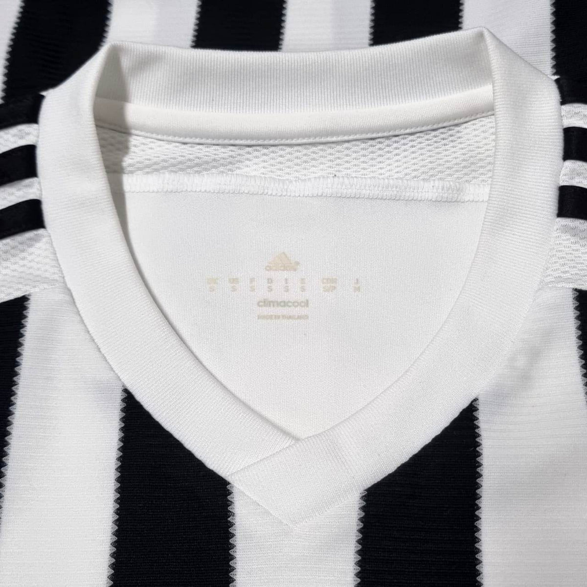 Retro Home 2015/16 Shirt